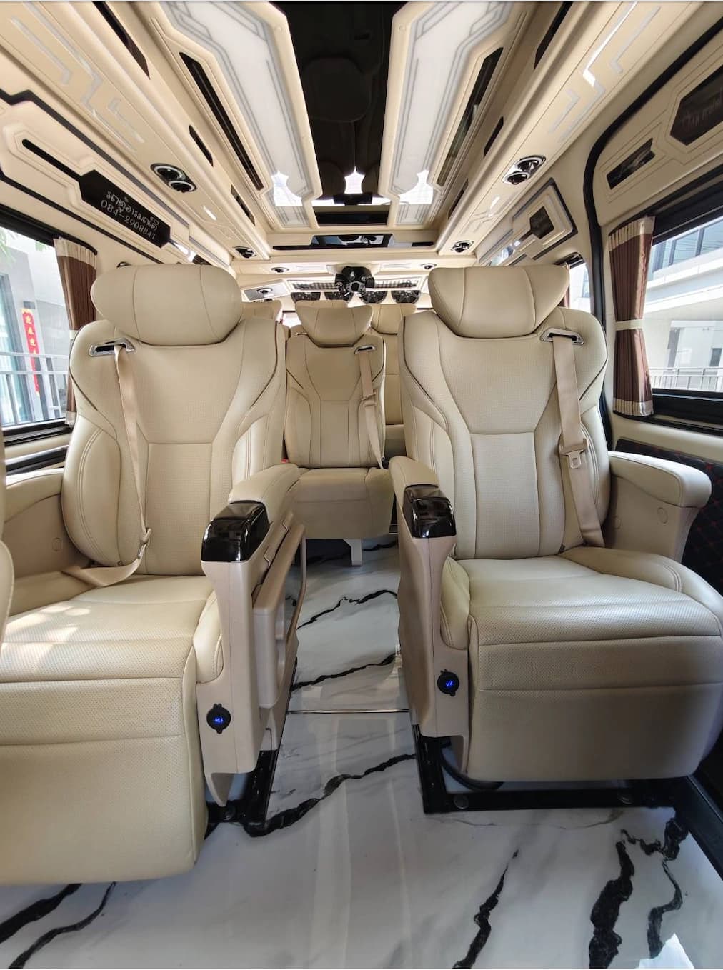 ทำไมถึงควรเช่ารถตู้ VIP พร้อมคนขับมืออาชีพ?